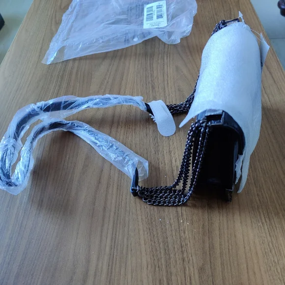 Aldo Pippirx Womens CrossBody Bag Black - Picture 11 of 12